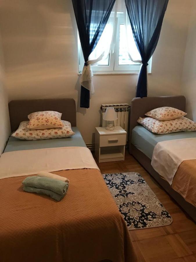 Apartman Mila Kaštela Eksteriør billede
