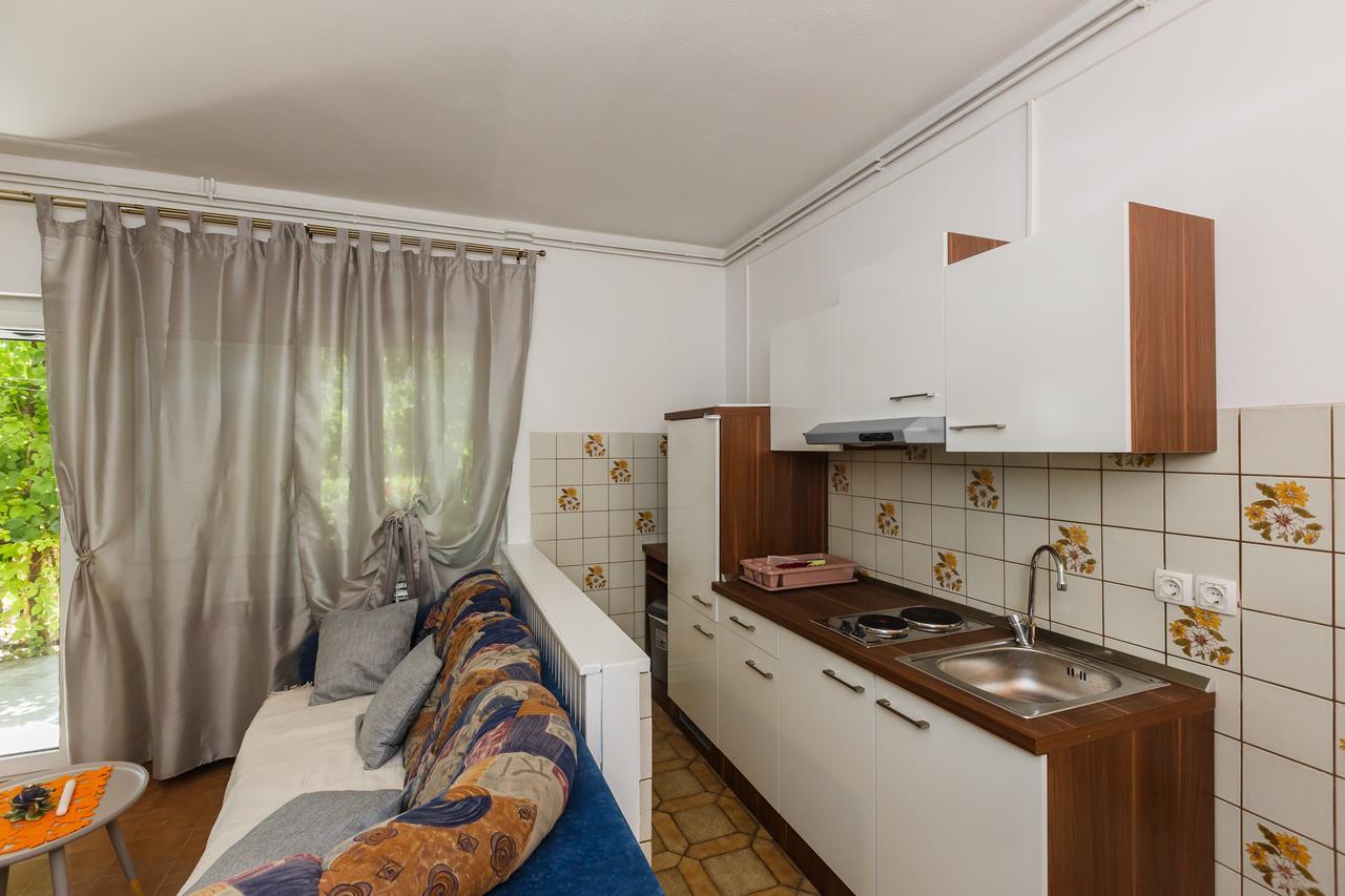 Apartman Mila Kaštela Eksteriør billede
